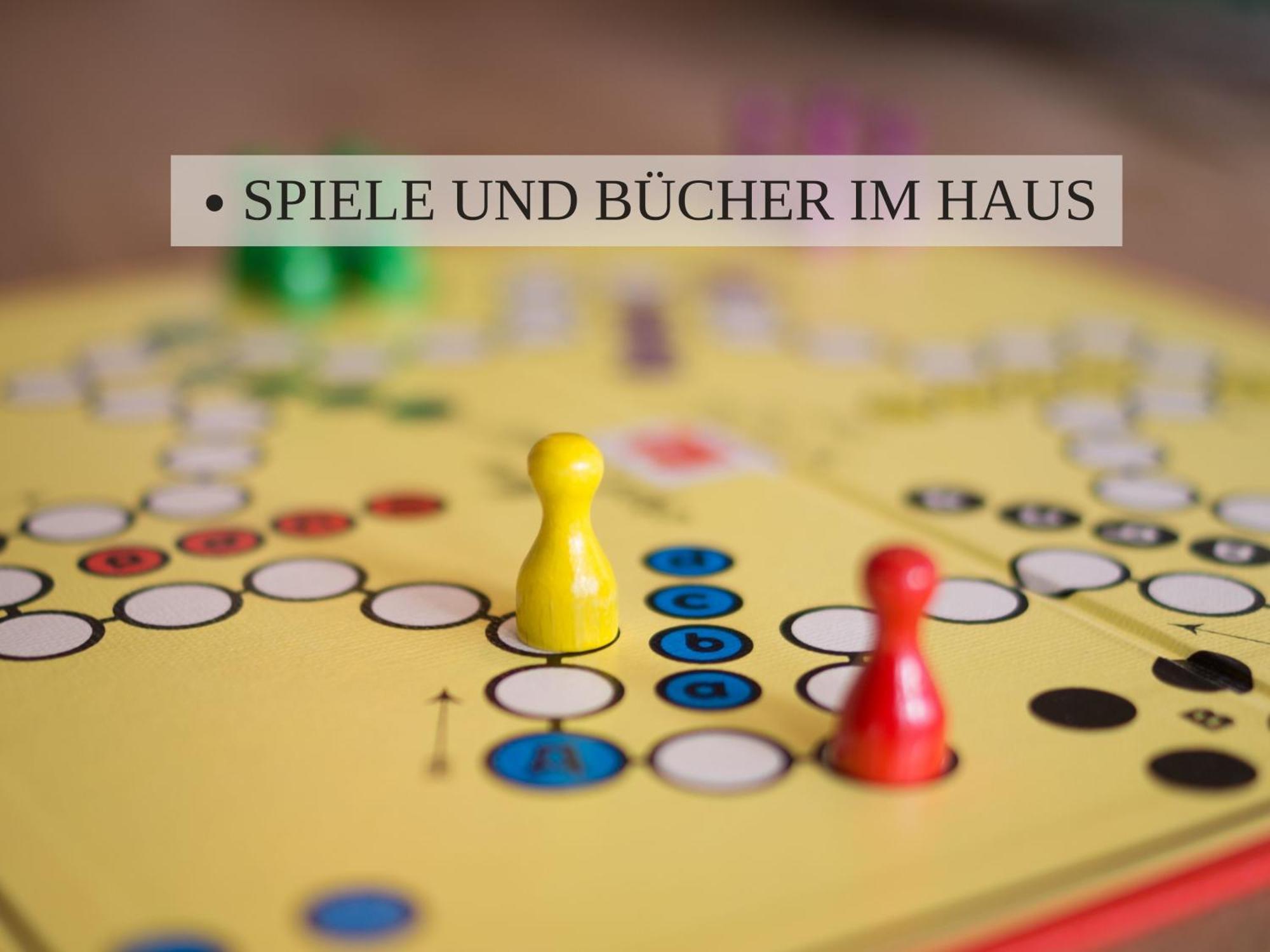 Haus Krabbe, Apartment 10, Naehe Bremerhaven, Fuer 1-2 Personen, 2 Schlafzimmer, Einzelbetten, Zweite Etage, Zentral Gelegen, Bis Zu 2 Hunden Kostenfrei Willkommen Времен Экстерьер фото